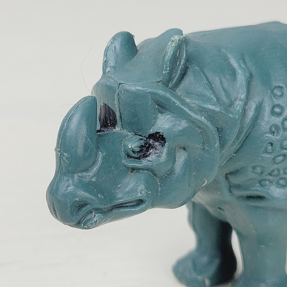 Vintage Zoo Animals Play Set Zebra Giraffe Camel Rhino Donkey made in  Hong Kong - Picture 15 of 16